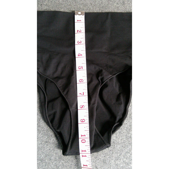 SKIMS Kim Kardashian Core Control Brief Color Onyx Black S/M SH-MTB-0109 NWOT - Picture 5 of 6
